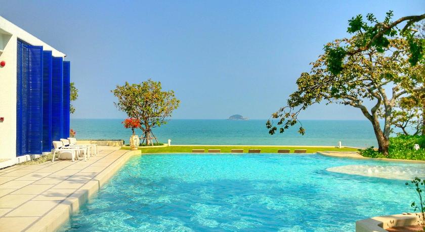 Chelona huahin beachfront condominium photo
