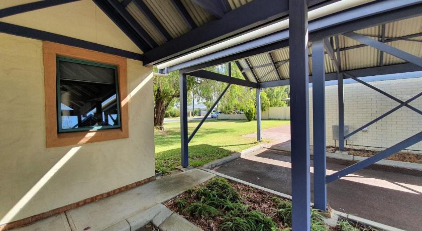 Busselton Holiday Units photo