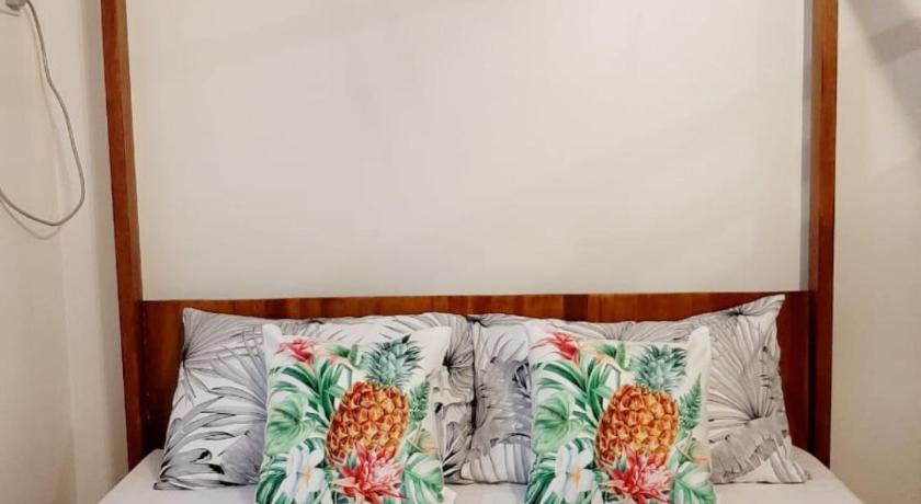 StayPlus Metro Manila Solano Hills Tropical Home Suite — Hotel in Manila