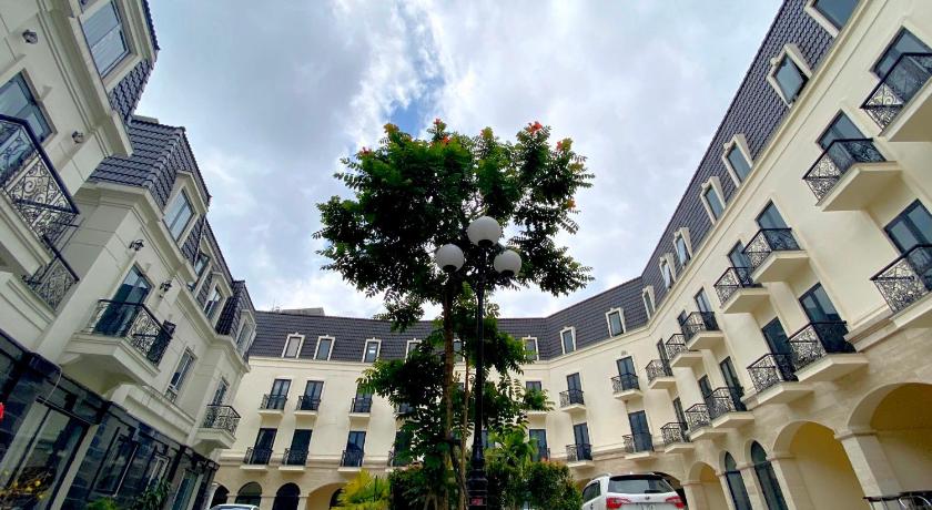 Hue Crown Boutique Hotel - image 14