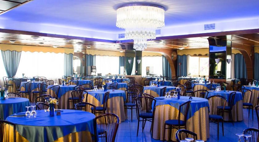 Grand Hotel Dei Cesari Dependance photo