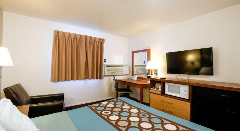 Super 8 By Wyndham Las Cruces/White Sands Area