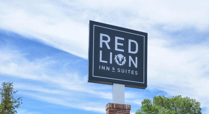 Red Lion Inn and Suites Port Orchard