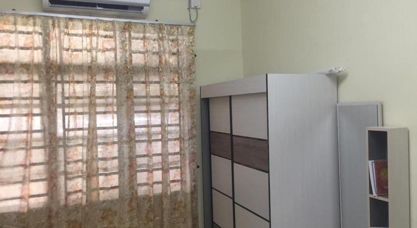 WARDAH HOMESTAY photo