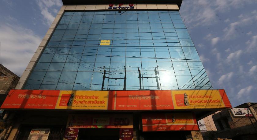 OYO 33500 Hotel Cross Road