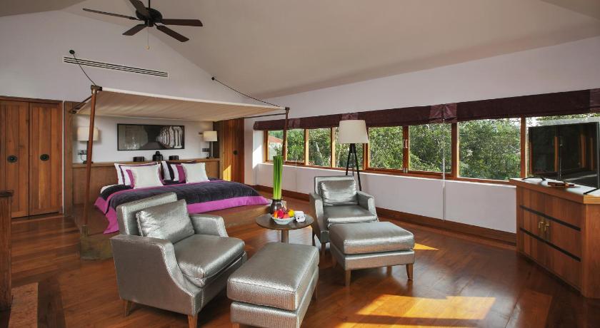 Image of Abbey Suite 10