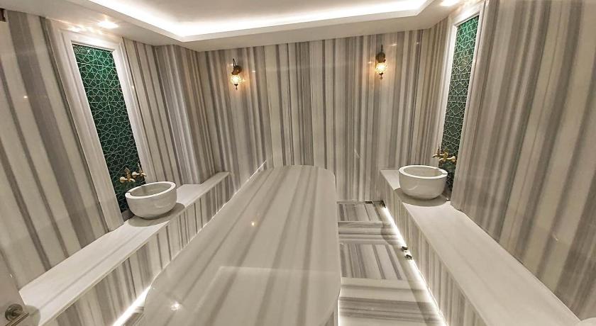 Sarnic Premier Hotel & SPA - image 4