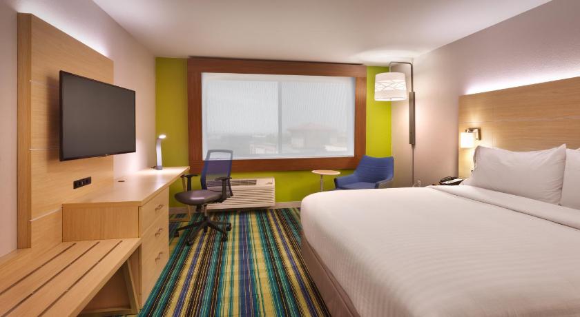 Holiday Inn Express & Suites Phoenix West - Buckeye