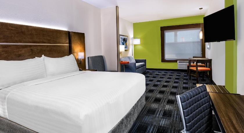 Holiday Inn Express & Suites Round Rock - Austin N