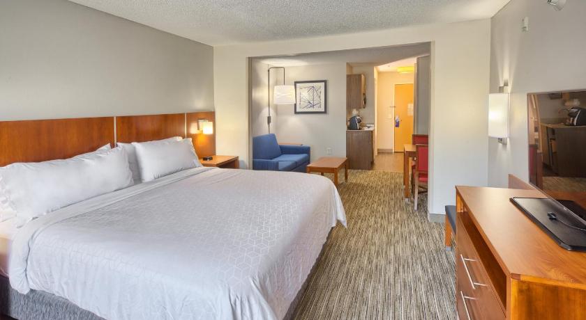 Holiday Inn Express Hotel And Suites Raleigh North - Wake Forest