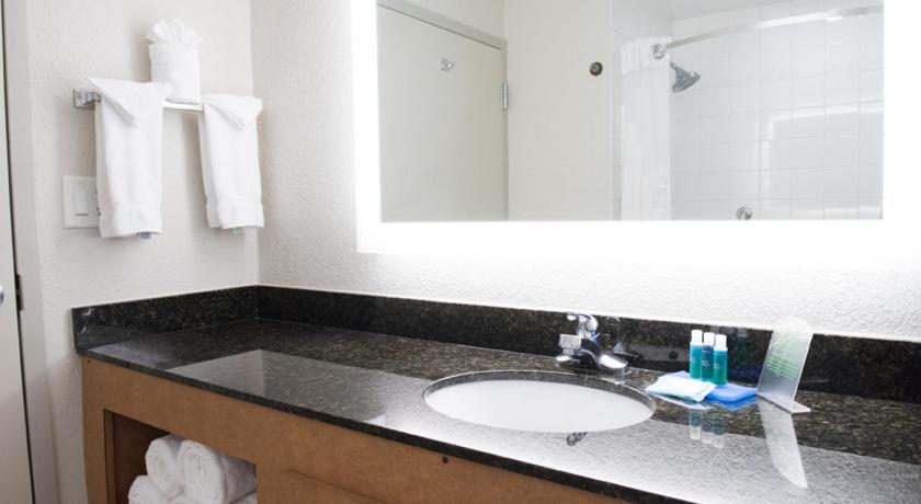 Holiday Inn Express Pascagoula-Moss Point