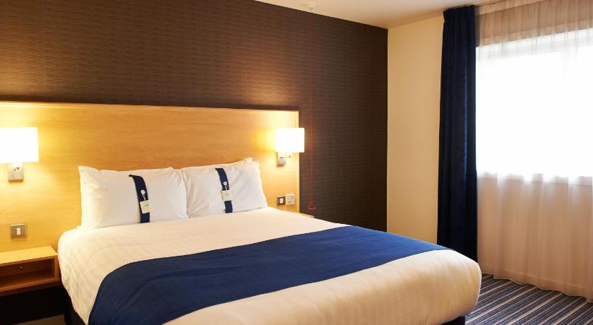 Holiday Inn Express Manchester Airport