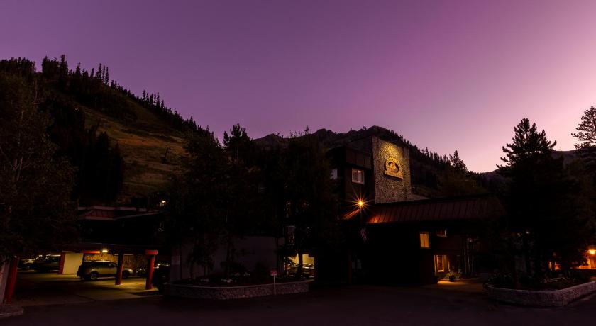 Red Wolf Lodge At Squaw Valley