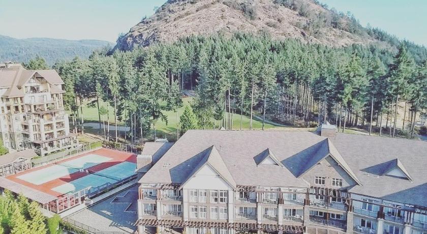 Fairways Hotel on the Mountain photo