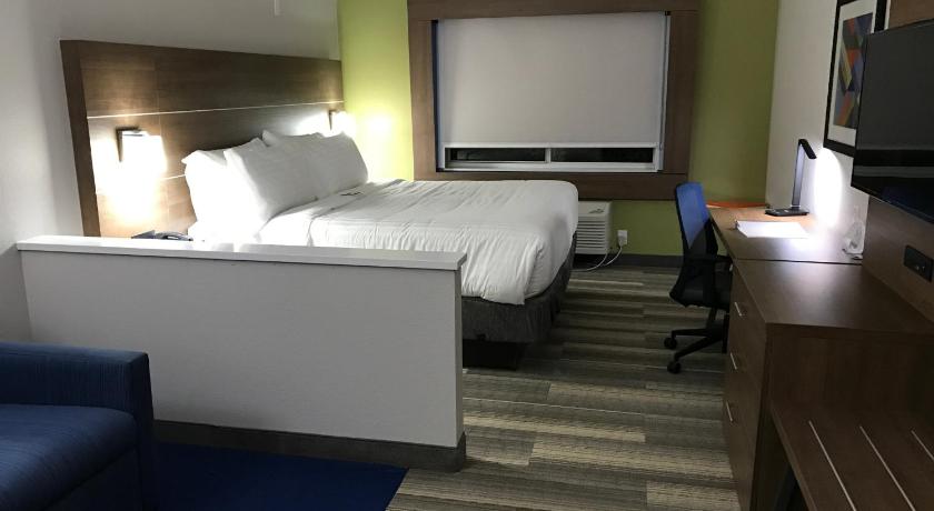 Holiday Inn Express Naples South - I-75