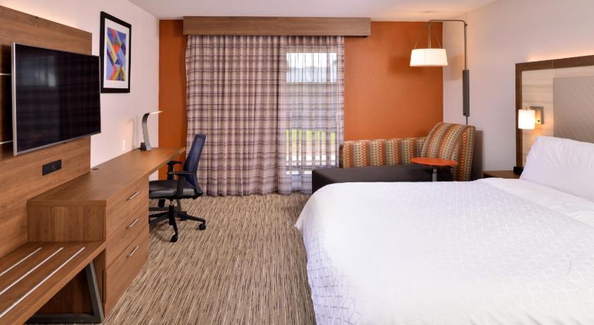 Holiday Inn Express Hotel & Suites Arcata/Eureka-Airport Area