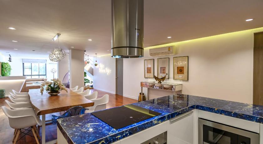 Benviar Tonson Residence - image 9