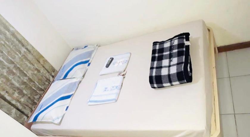 Image of Standard Double Room with Shared Bathroom 0