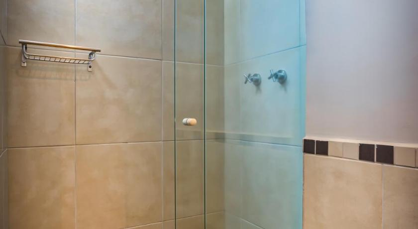 Image of Standard Triple Room 17
