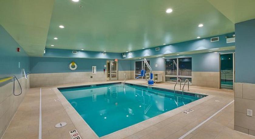 Holiday Inn Express & Suites Mishawaka - South Bend