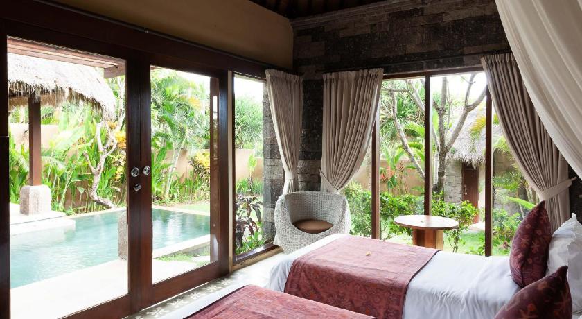 Bali WakaGangga Hotel 4-Star Hotel lobby