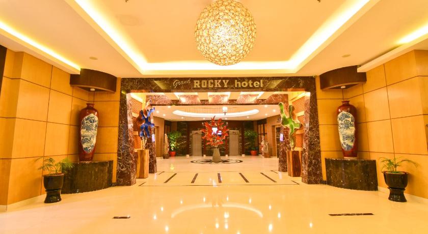 Grand Rocky Hotel Bukittinggi