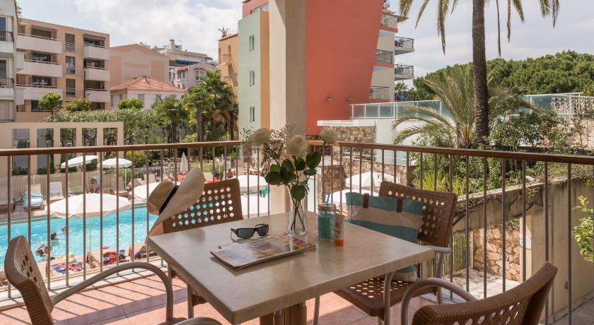 Image of One-Bedroom Apartment with Air Conditioning and Terrace (4 People) 1