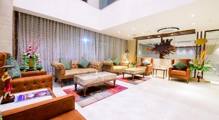 パタンコット Best Western La Vista Pathankot 3つ星 ホテル レストラン