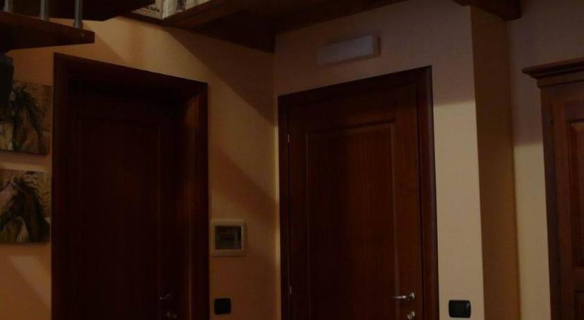 Image of Junior Suite 9