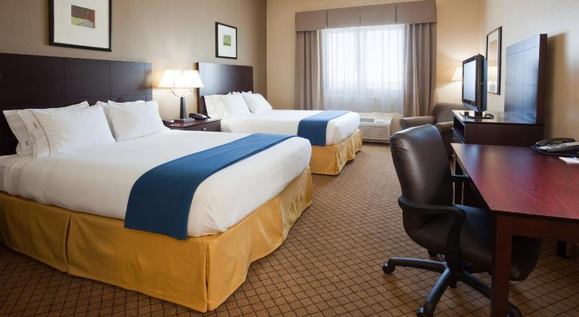 Holiday Inn Express Hotel & Suites Mankato East