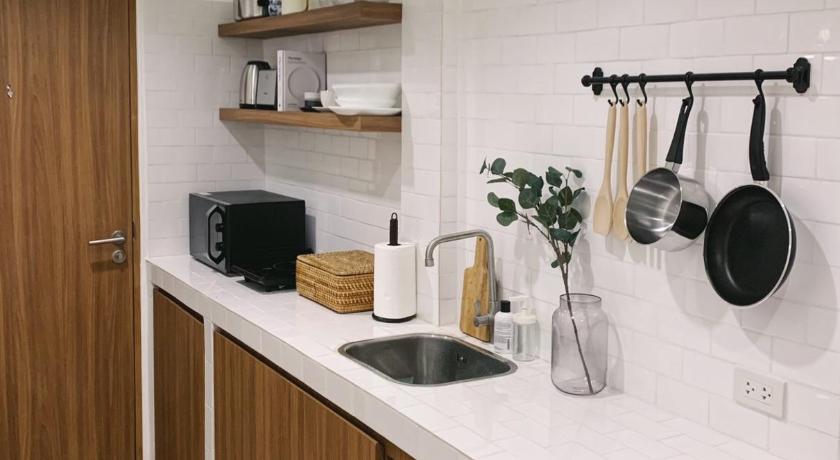 MarloweTonysHome – Bangkok, NY