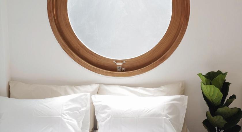 MarloweTonysHome – Bangkok, NY