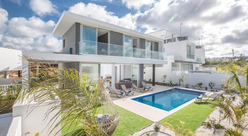 Olivine Pearl Villas — Hotel in Protaras