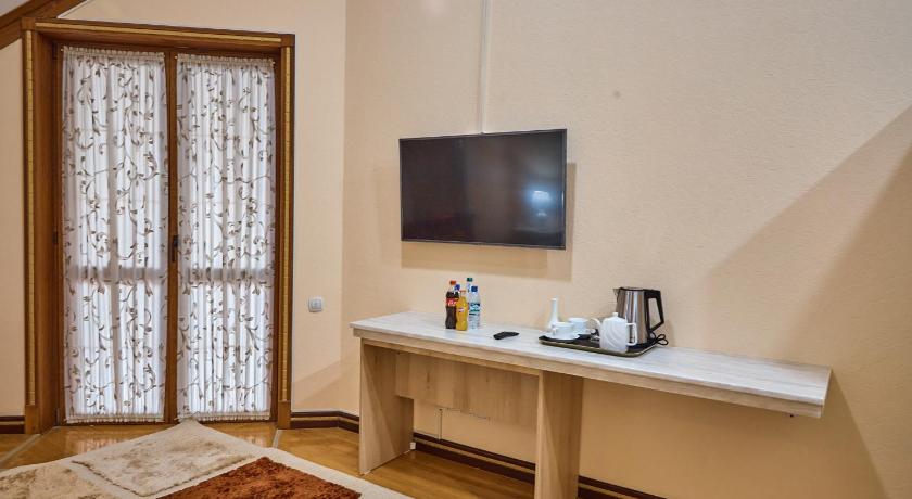 Image of Twin Room with Balcony 3