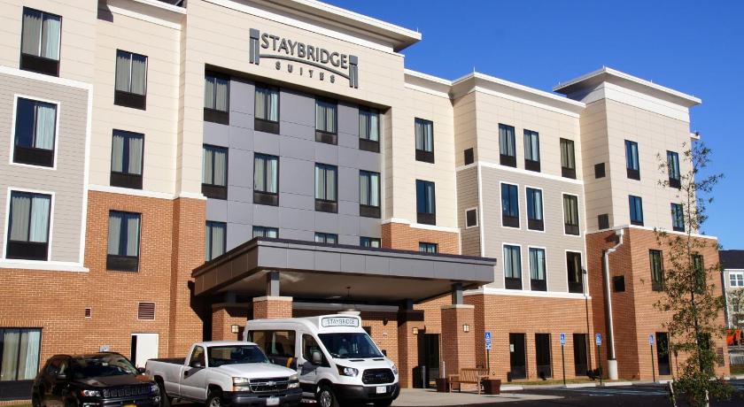 Staybridge Suites Charlottesville Airport