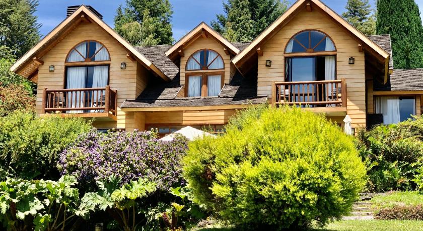 Hotel &amp; Apart Hotel Monte Verde — Hotel in Pucon