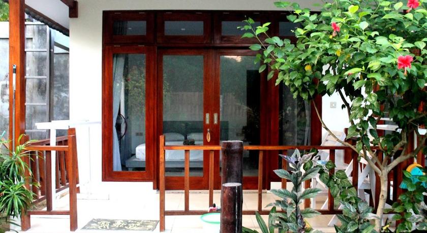 Gili Smile Bungalow - image 27