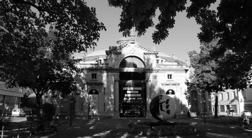 Hotel du cirque Troyes centre historique