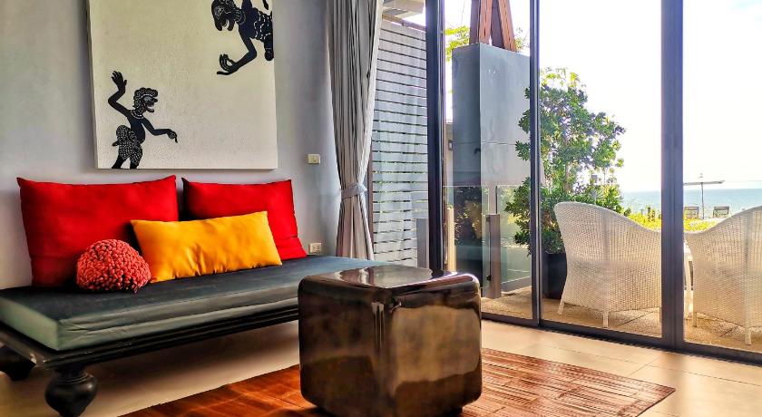 Image of Premier With Balcony Sea View 7