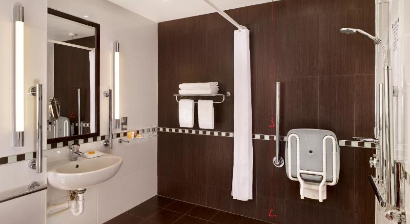 Crowne Plaza London - Gatwick Airport