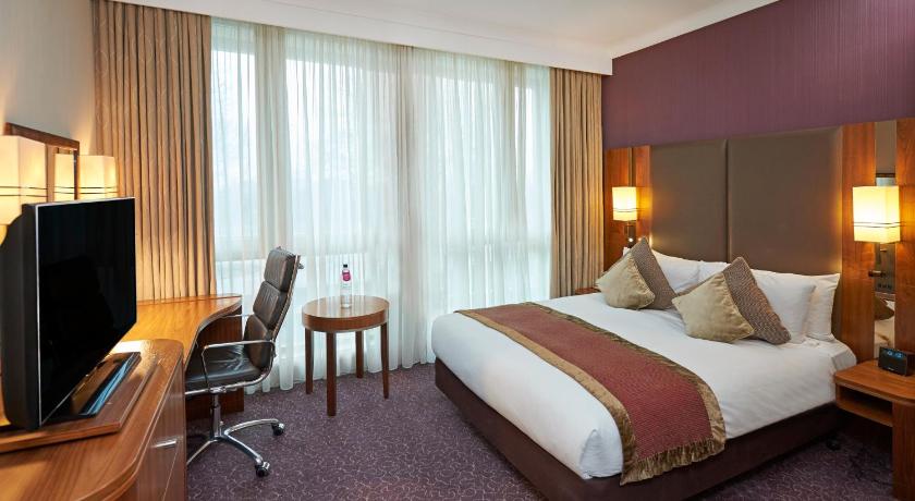 Crowne Plaza London Ealing