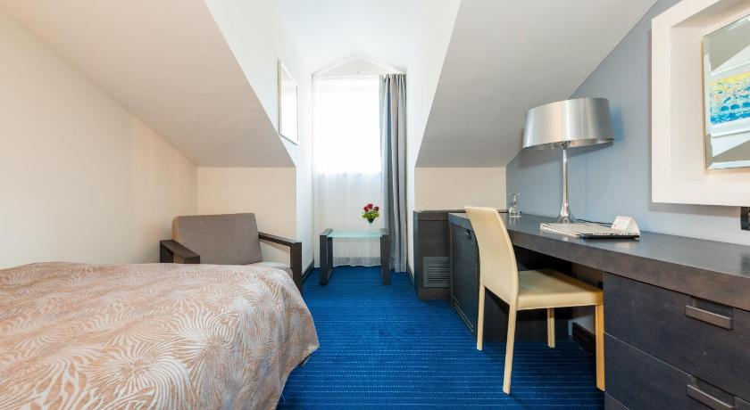 Image of Standard Single Room 5