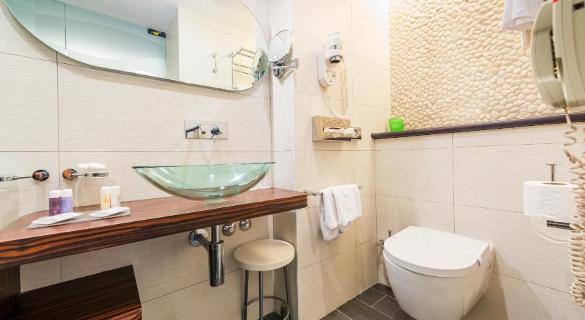 Image of Standard Double/Twin Room 9