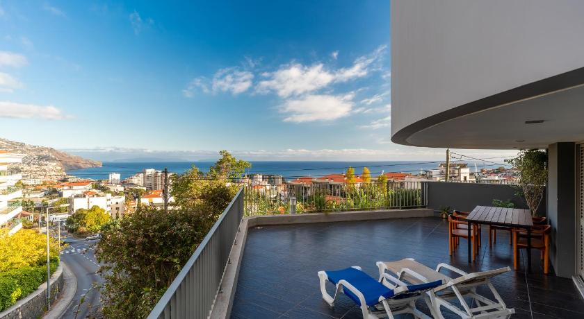 Virtudes Ocean view with pool by HR Madeira photo