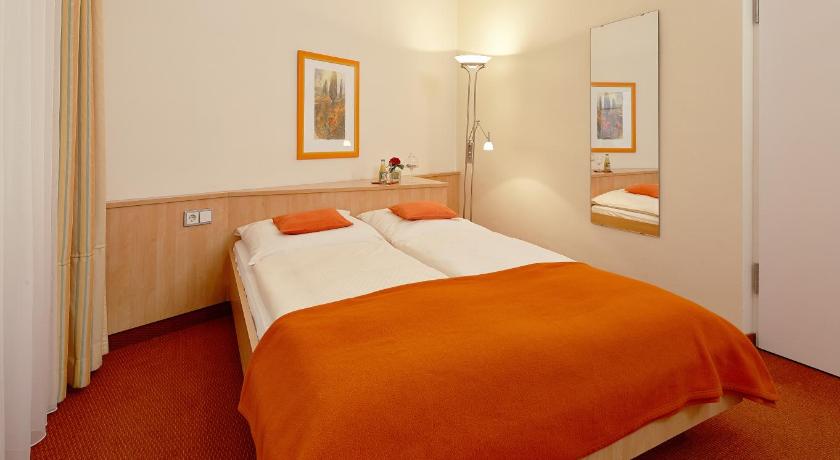 Image of Standard Double Room 5