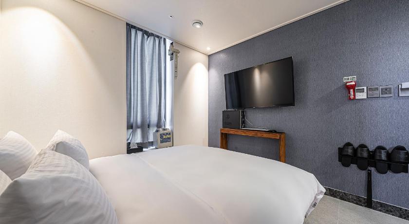 DDK Hotel photo