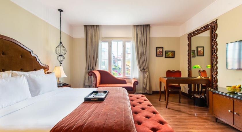 Image of Club Junior Suite 4