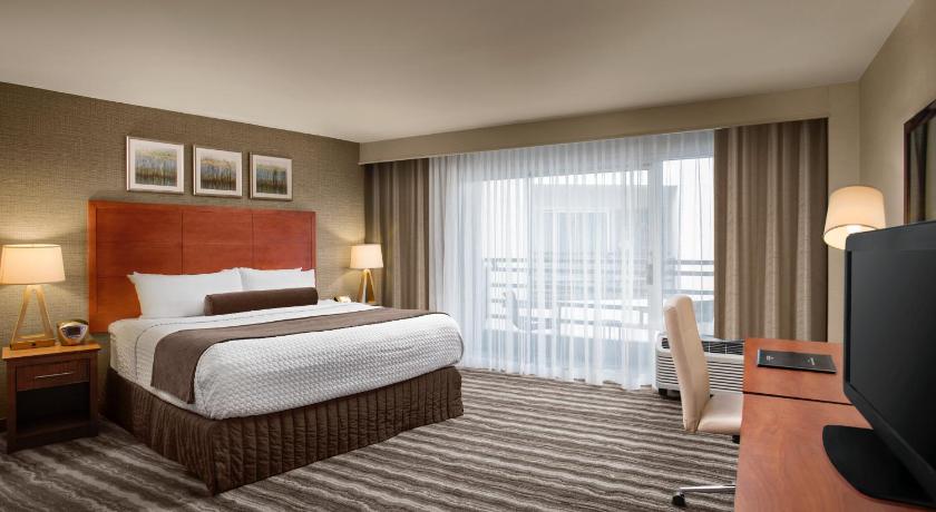 Crowne Plaza Portland - Lake Oswego