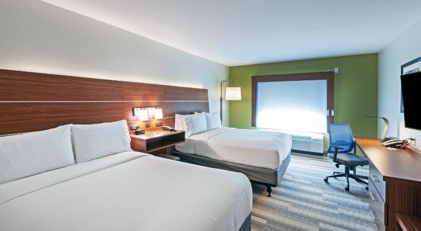 Holiday Inn Express & Suites Tulsa South - Woodland Hills