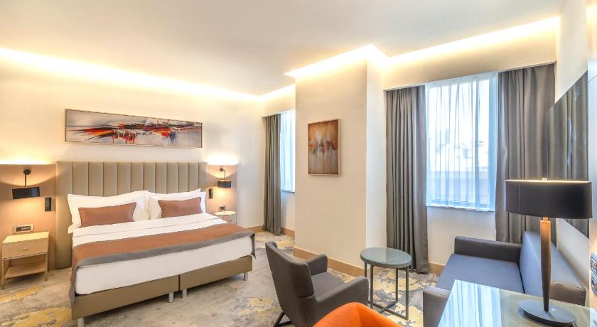 Immagine di Junior Suite con Letto Matrimoniale King Size - Non Fumatori (1 King Bed Junior Suite Non-Smoking) 2